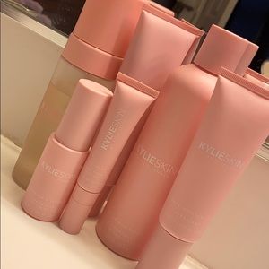 kylie Skin face set